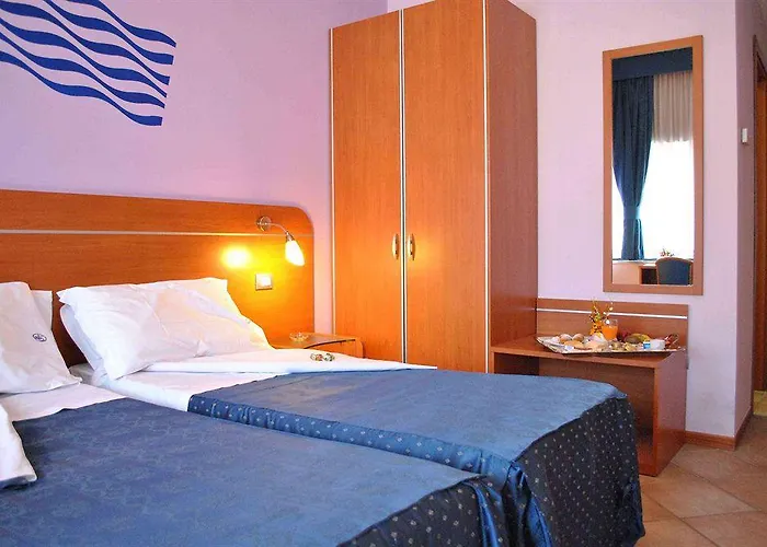 Millennium Gold Hotel Nápoles