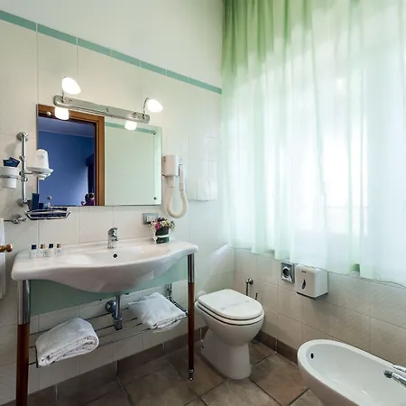 Millennium Gold 4* Neapol