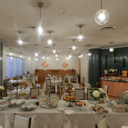 Millennium Gold 4* Neapol