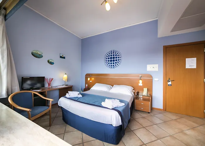 Millennium Gold Hotel Nápoles