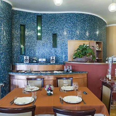 Millennium Gold 4* Nápoles